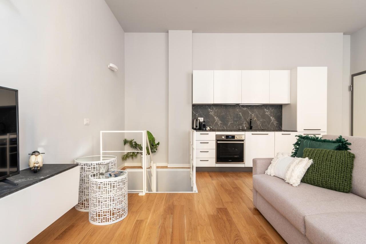 Easyhomes - Botta Милано Екстериор снимка